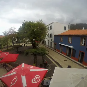 Albergaria O Professor Santa Cruz (Madeira)